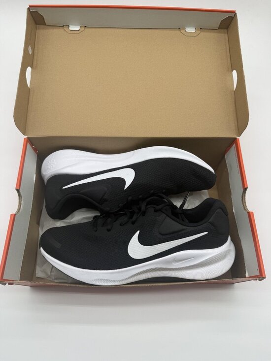 New Nike Revolution 7 Shoes Mens Size 13 Black White Running Comfort FB2207 001 main image 9